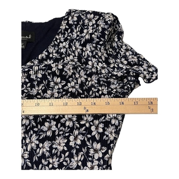 Connected Apparel Crepe Dress - Picture 8 of 11